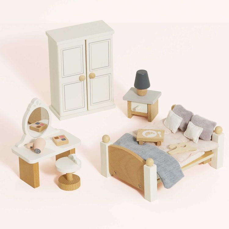 Wooden Dollhouse Bedroom Furniture Set - 19 Pieces