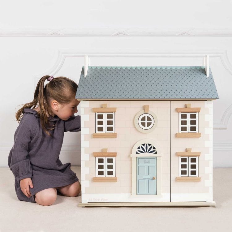 Bay Tree Wooden Dollhouse