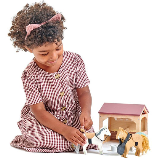 The Stables Wooden Set