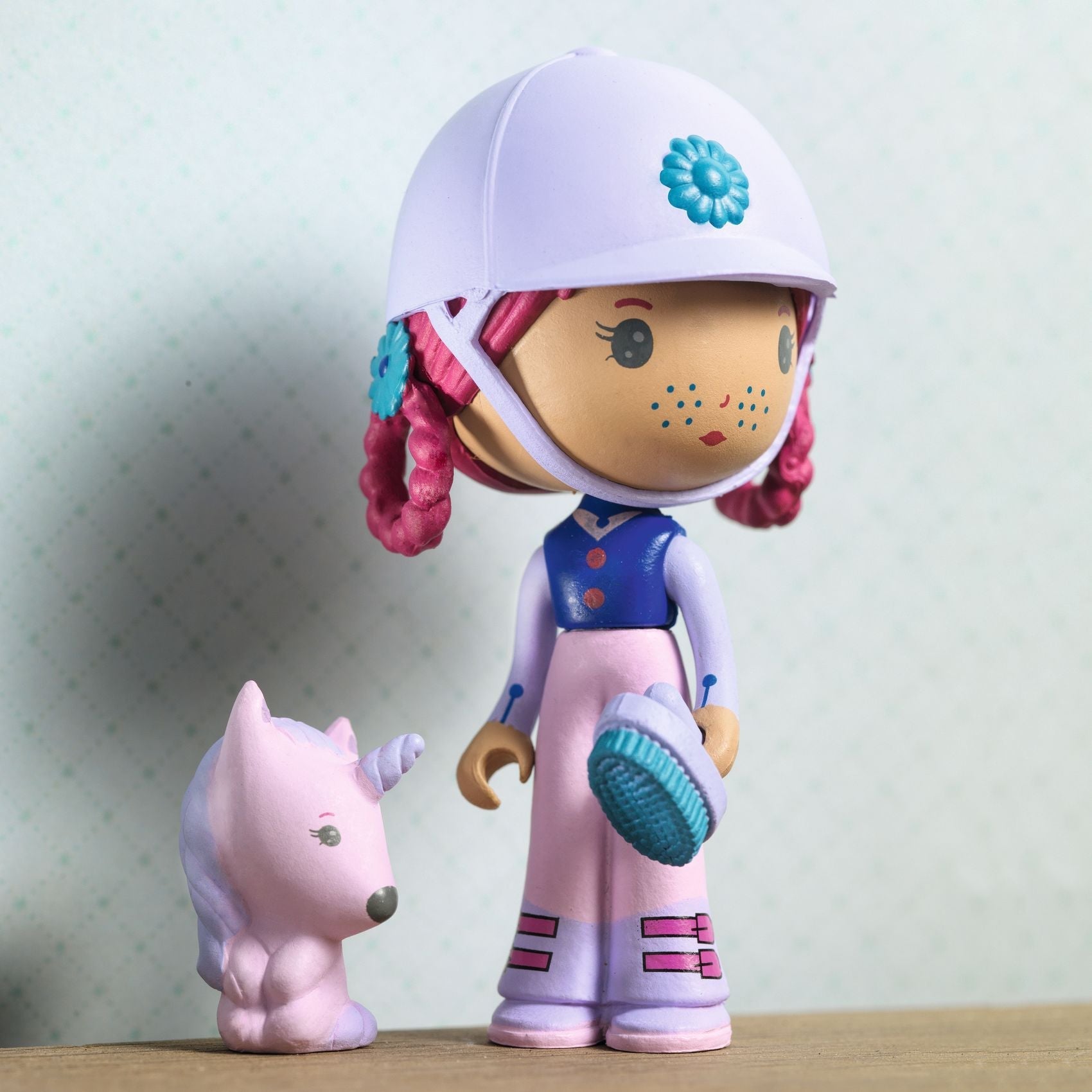 Tinyly Joe & Gala Figurines