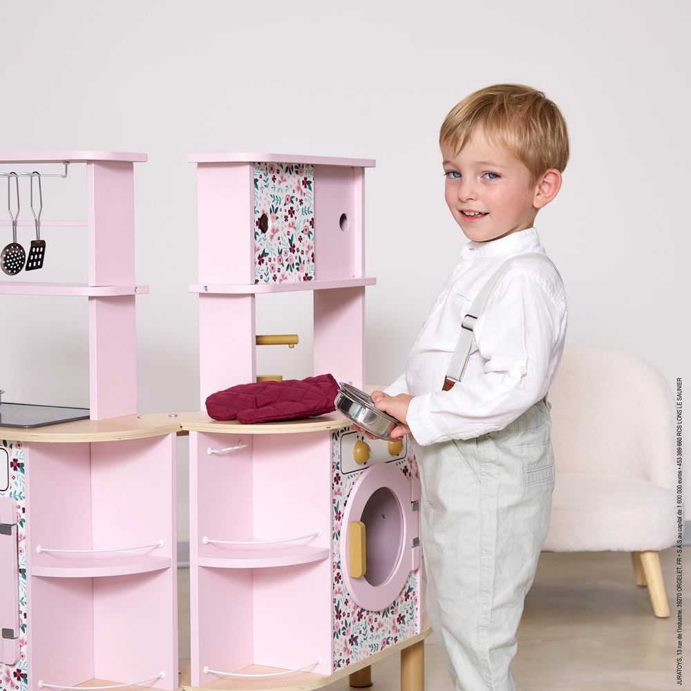Twist Cooker Expanding Kitchen