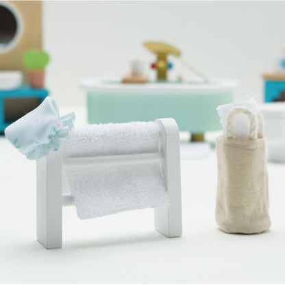 Wooden Dollhouse 19 Piece Bathroom Furniture Set