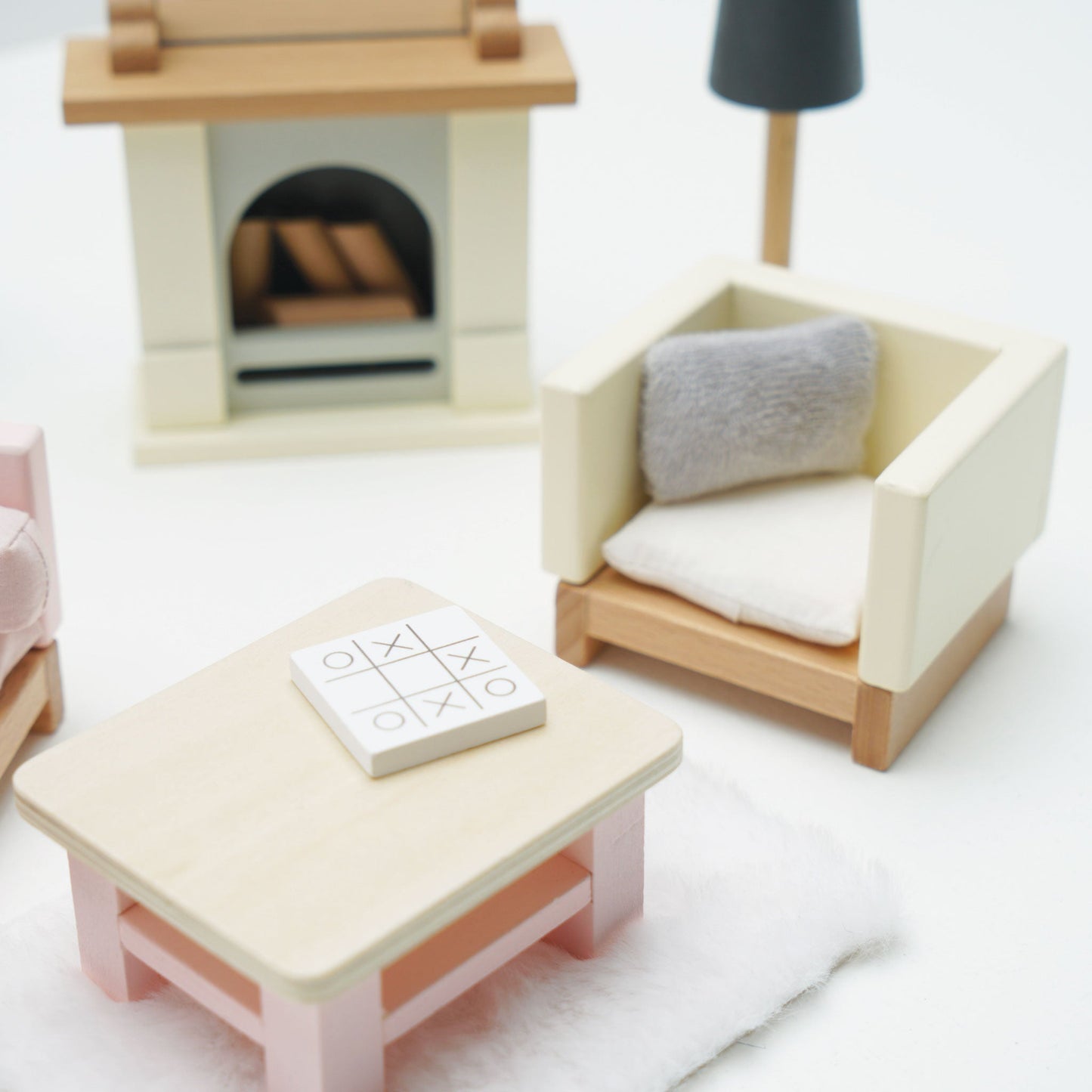 Wooden Dollhouse Living Room Furniture Set - 19 Pieces
